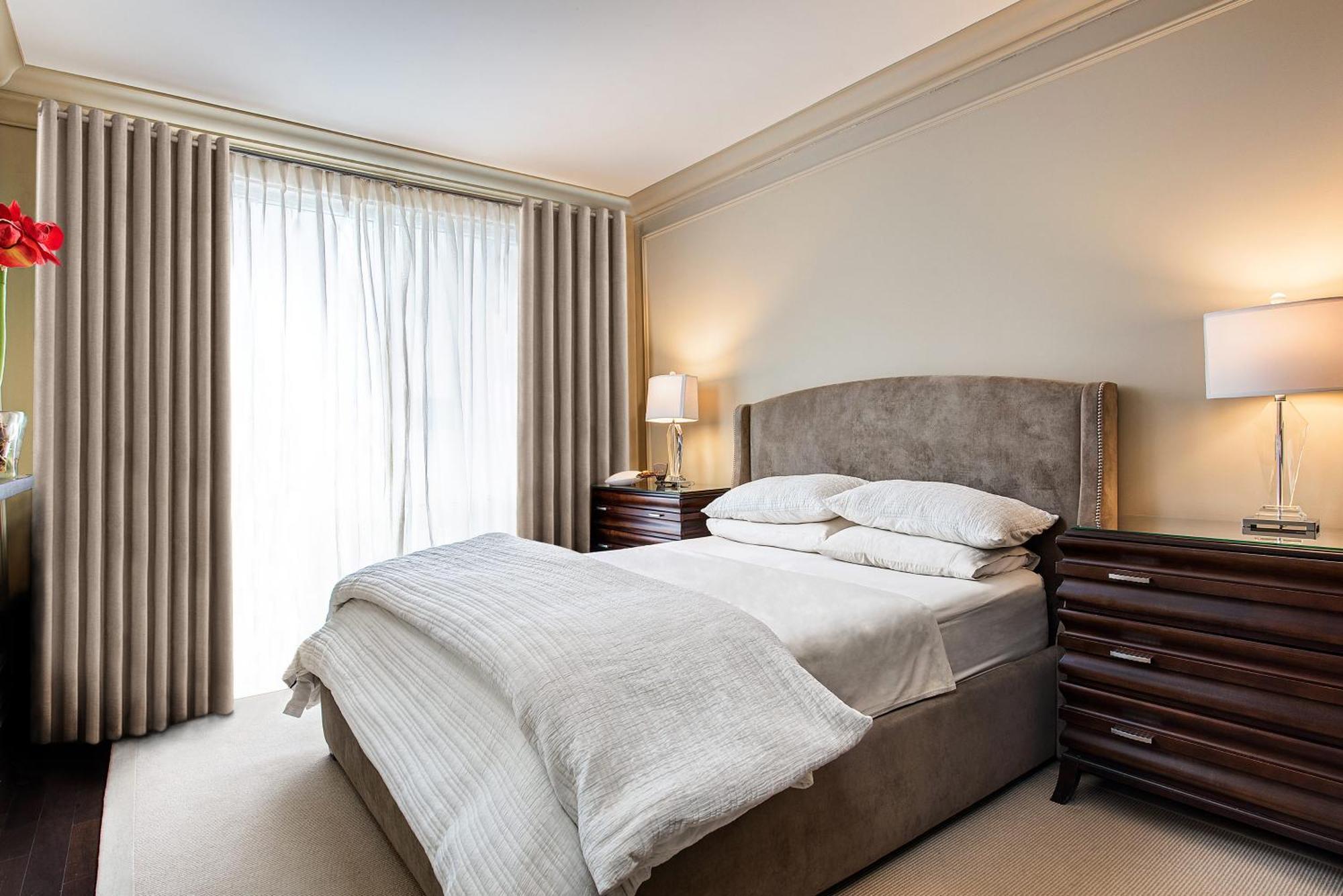 Sky Suites Yorkville Торонто Екстер'єр фото