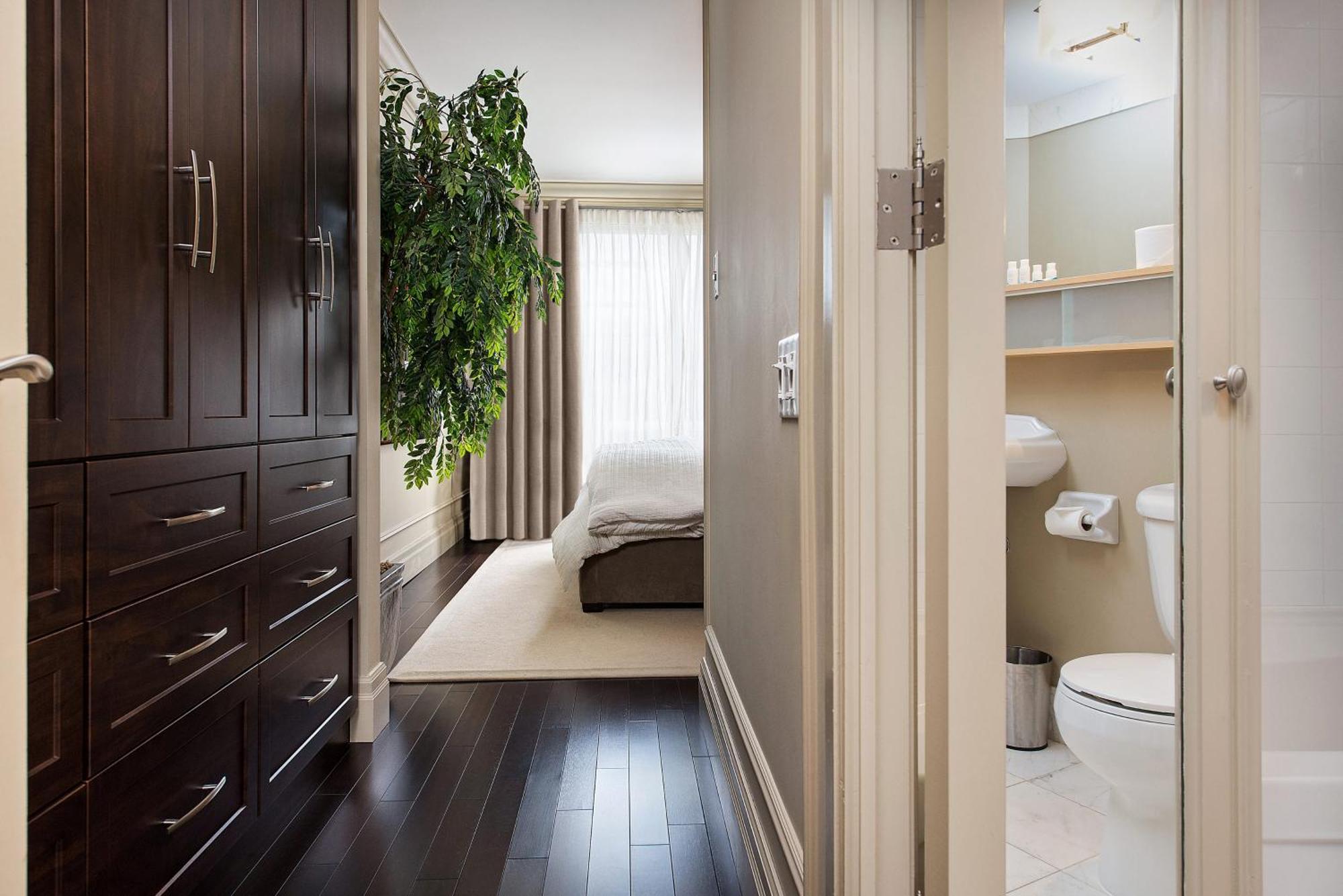 Sky Suites Yorkville Торонто Екстер'єр фото