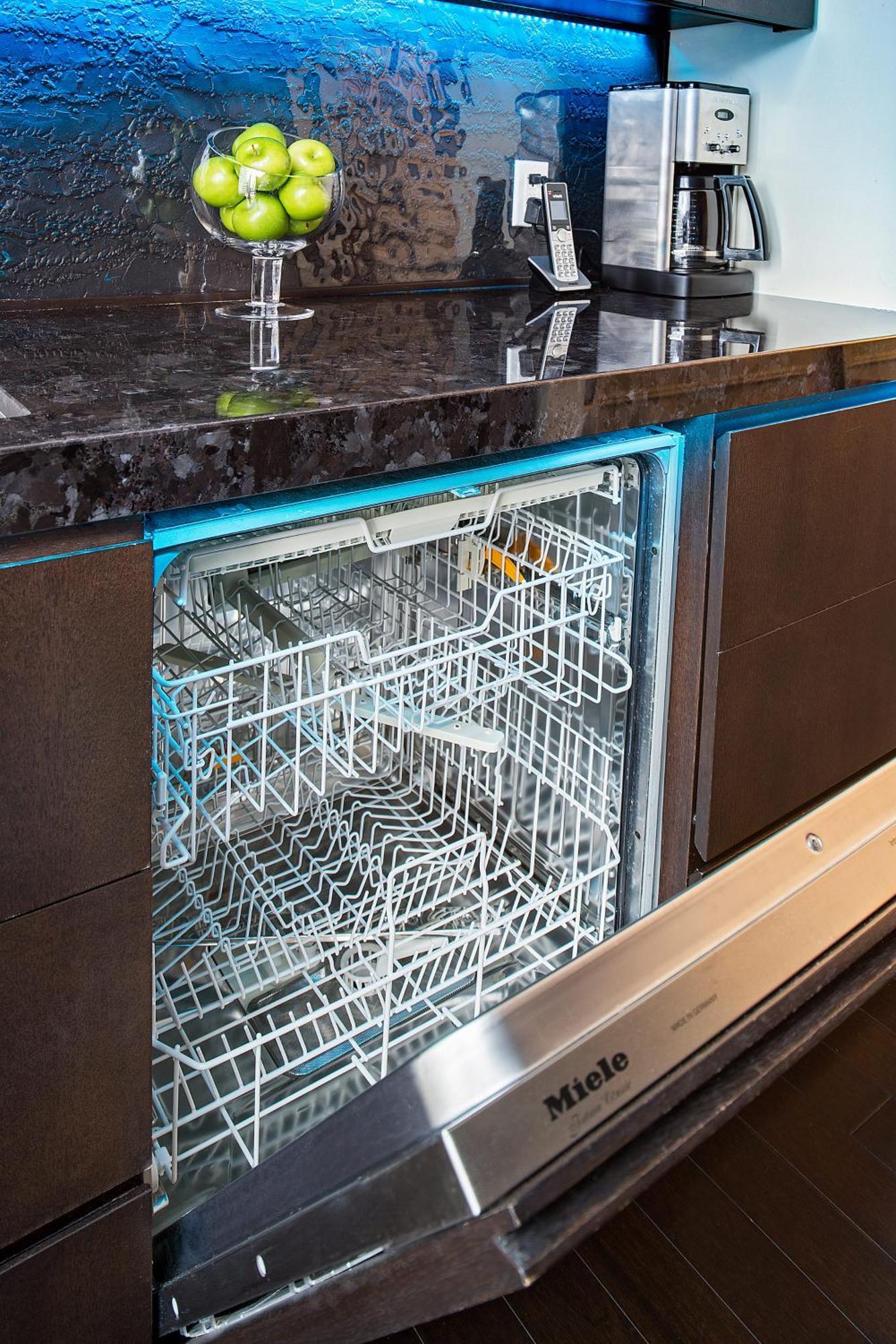 Sky Suites Yorkville Торонто Екстер'єр фото